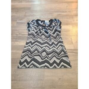 Cato small women's geometric blouse with keyhole button back